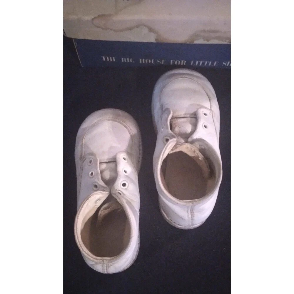 VINTAGE Used Leather Baby Shoes-great for Bronzing
